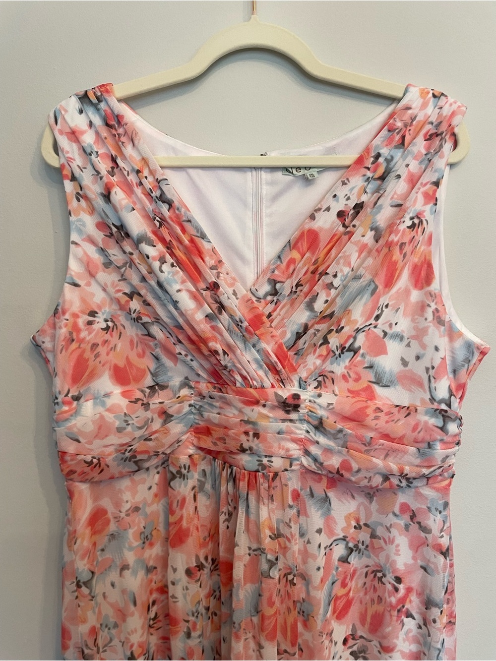 cleo Coral and Blush Floral V‑Neck Midi Dress - Picture 3 of 10
